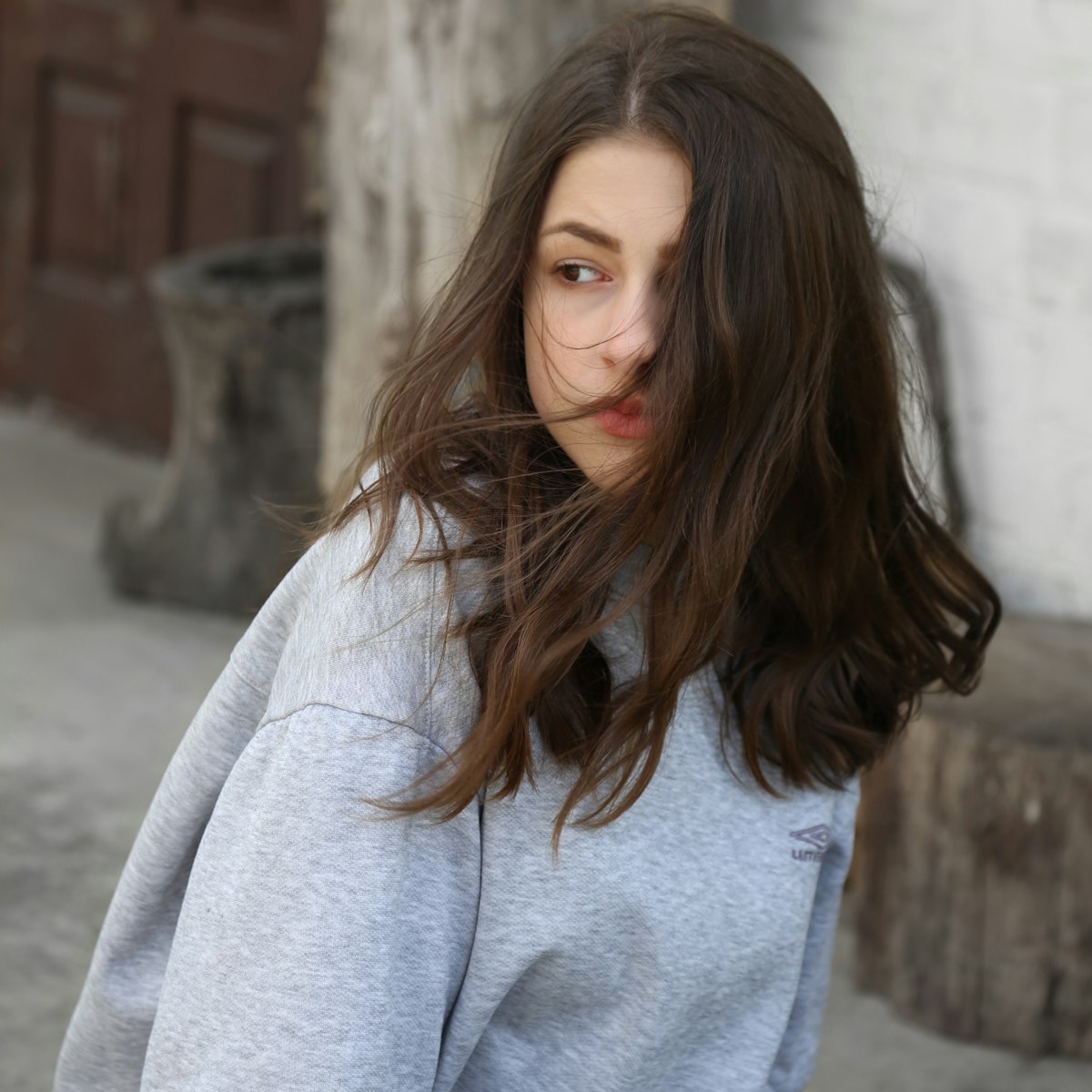 Hoodie Essential - Imagen 2